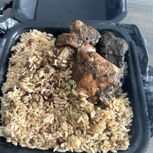 Jerk Chicken Large w Rice and Beans (Jerk Sauce on it)