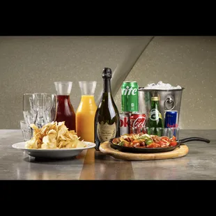 Dom Perignon Package

Palm Tree Karaoke 
棕榈樹 KTV