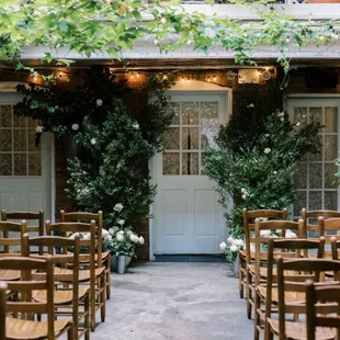 wedding ceremony at Palma, Courtyard Garden