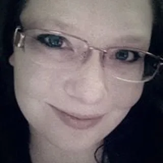 Amber T.