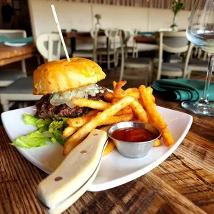 Black &amp; Bleu Burger