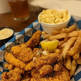 Catfish nugget combo