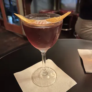 Boulevard cocktail (rye, vermouth, Campari) - yum