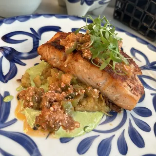 Achiote Beso Salmon