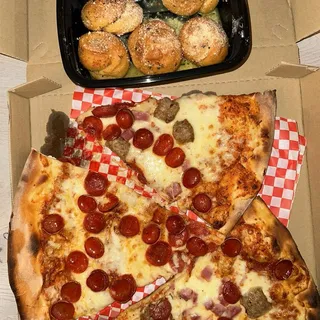 Half Dozen Garlic Knots