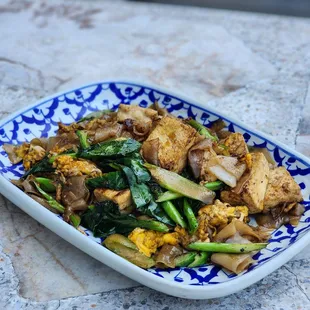 Pad See Ew; not bad. Could have done without the tofu.