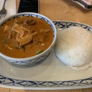 S10. Red Curry Lunch Special