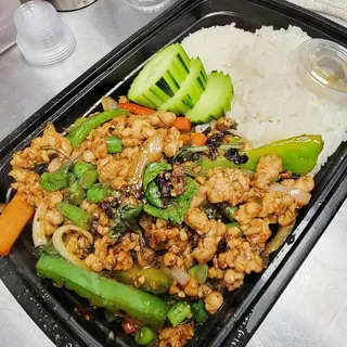 Pad Krapraw Gai - Basil chicken