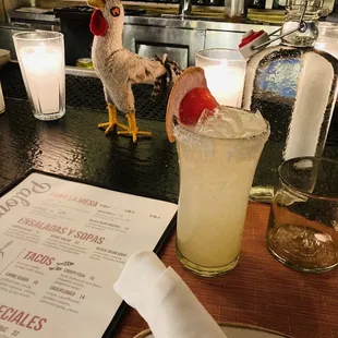 Hot bar spot! That's for sure! Wow! Authentic, warm and happening! Guacamole was luxurious. Cauliflower tacos were amazing!