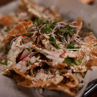 Lookin&apos; for some hot chips, baby, this evenin&apos; I need some hot chips, baby, tonight I want some hot chips...