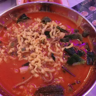 Spicy YukGaeJang with Noodle