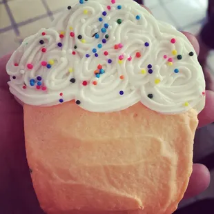 Buttercream frosted cookies are so good here!