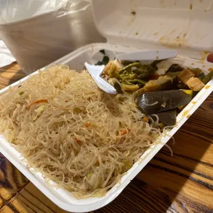 ramen and noodles, noodle dish, ramen, noodles, food, noodle soup