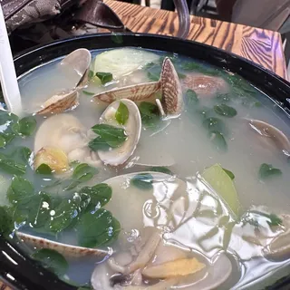 S14. Clam Papaya Soup