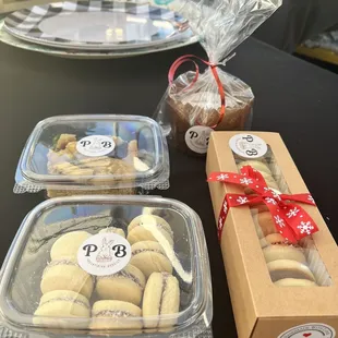 Alfajores, pan dulce, pasta frola