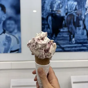 Mascarpone and berries