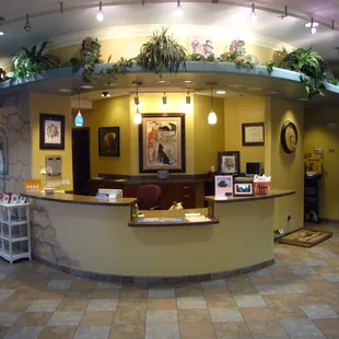 Warm Welcome to our clients.  We enjoy giving tours of our practice and lodging.