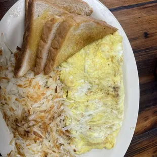 Ham and cheese omelette hash browns with toast