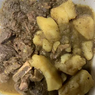 Lamb with curry potatoes