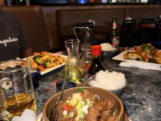 Wu's Asian Bistro