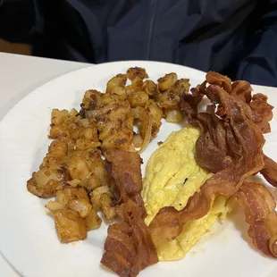 Eggs, bacon, home fries