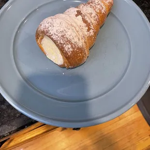 Crème filled croissant