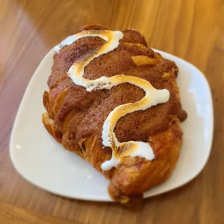 S'mores Croissant