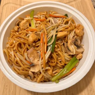 Chicken Lo Mein