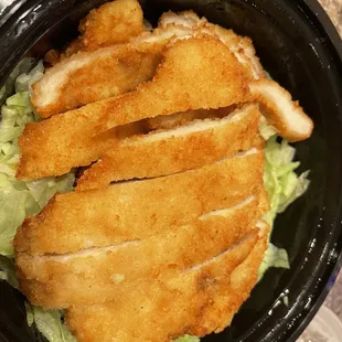 This is the breaded chicken of the lemon chicken. The delectable lemon sauce was outstanding.