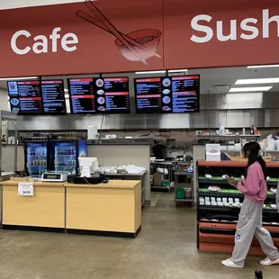 Cafe and sushi