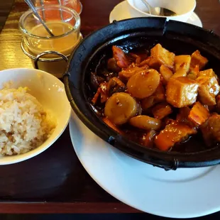 Clay Pot Tofu with fried rice