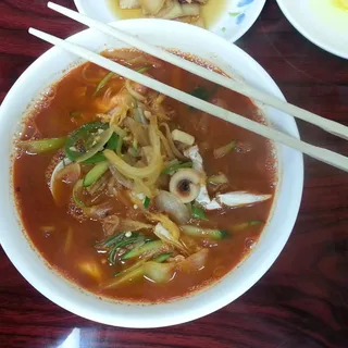 5. Spicy Noodle Soup with Seafood