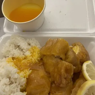 Pan Pan's S3. Lemon Chicken, no vegetables.