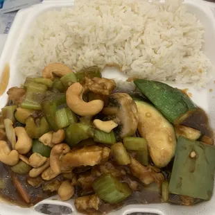 L12 Cashew Chicken (no onions and white rice)