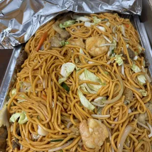 House Chow Mein Party Tray