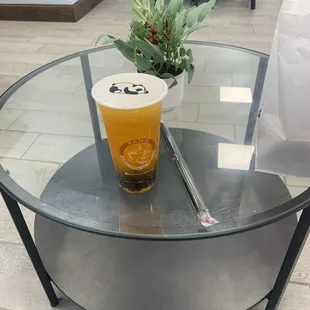 Peach grit tea with boba