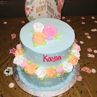 Pastel de 3 leches rellena de fresas naturales