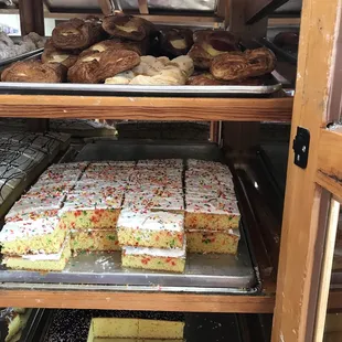 More cakes
