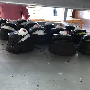 More cakes