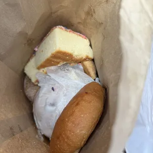 Poorly packed pan dulce :,)