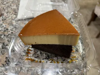 Panadería y Pastelería Latina