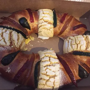 Rosca de Reyes sold around January 6, you will be very happy