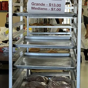 pan de muerto on display