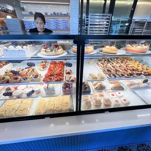 donuts, interior