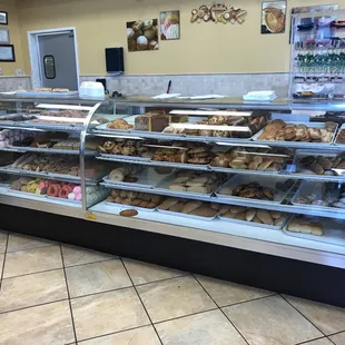 You ask the lady or whoever is in charge to get some bread for you