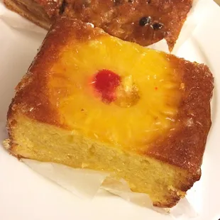 Pineapple cake