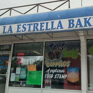 No hot food I was told even though the windows show hot food.