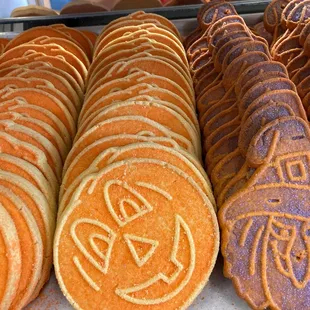 a variety of cookies