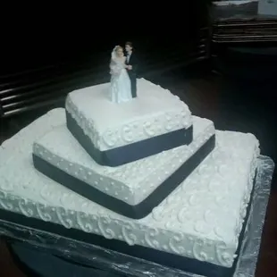 Tres leches wedding cake