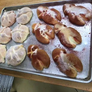 Calavera &amp; mono. Day of the dead bread.